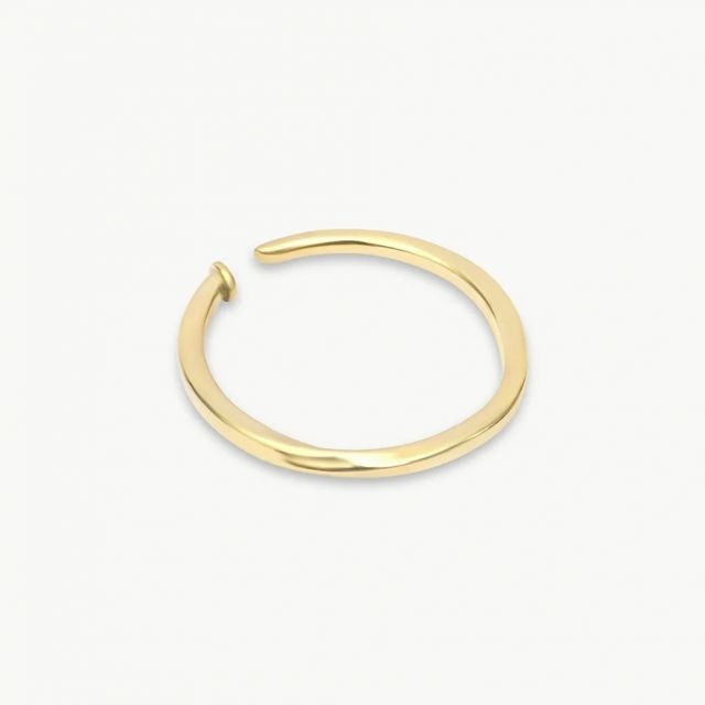 Ear cuff- KYLAR G