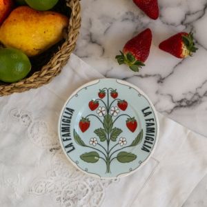 STRAWBERRY PLATE