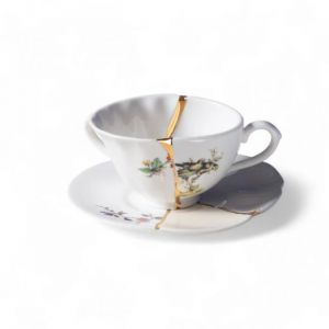 SET DA TE CON TAZZA E PIATTINO IN PORCELLANA E ORO KINTSUGI 1