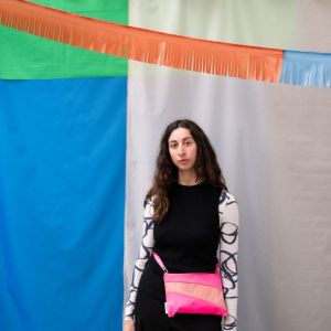 The new pouch fluo pink & try MEDIUM