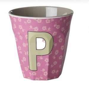 BICCHIERE IN MELAMINA CON LETTERA P- FIORI