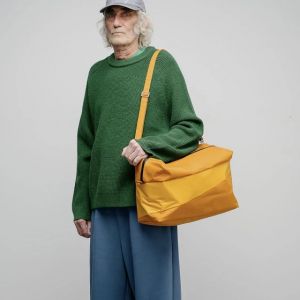 The New 24/7 bag finger and calendula
