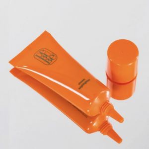 Cream highlighter